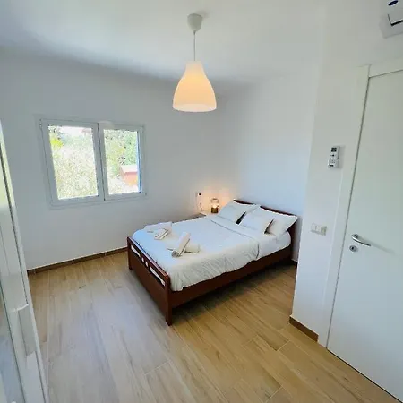 Casa Di Tinny Daire Barbusi
