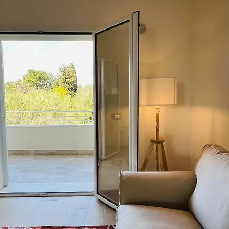 A Casa Di Tinny Apartamento Barbusi